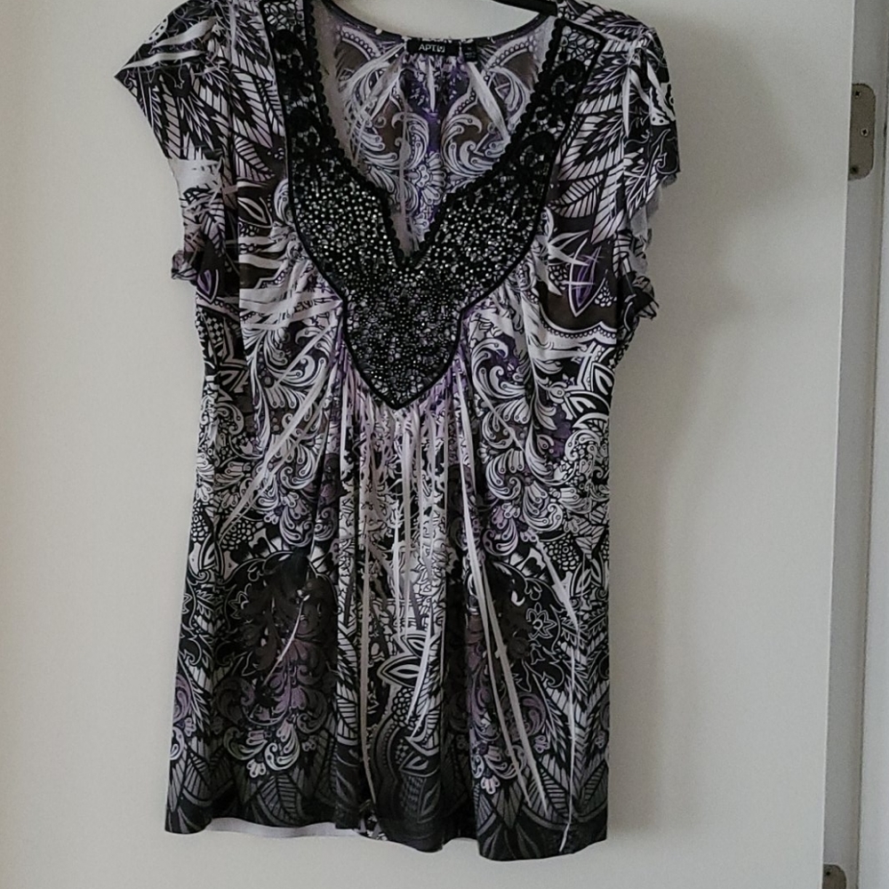 Women's rhinestone top